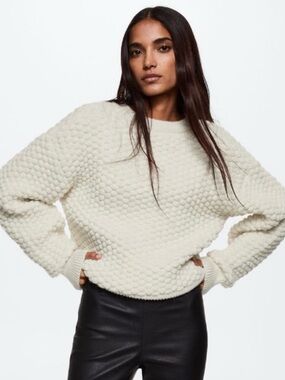 NWT Mango MNG Textured Cream Pull Over Crew Neck Casual Cozy Knit Sweater